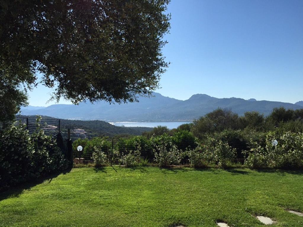 Residenza Costasmeraldina Porto Rotondo Buitenkant foto